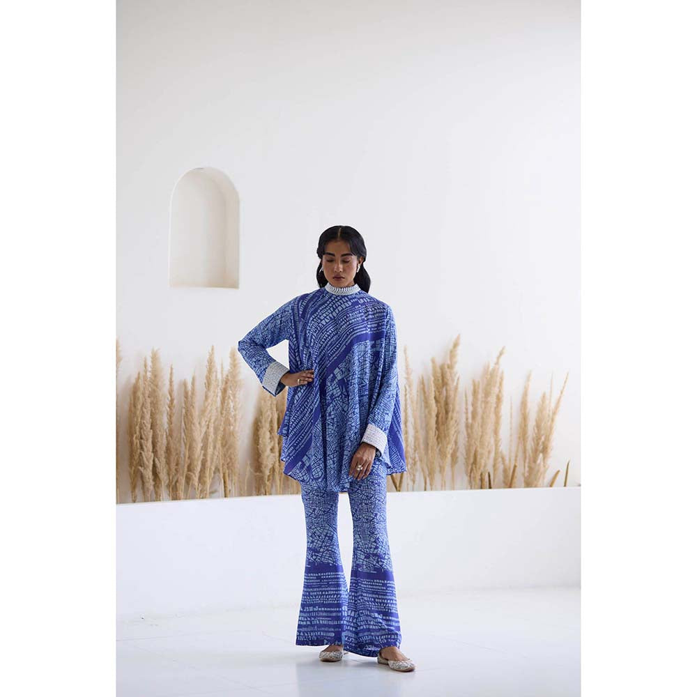 Inej Lakeer Blue Open Drape Cape Kurta with Pant (Set of 2)