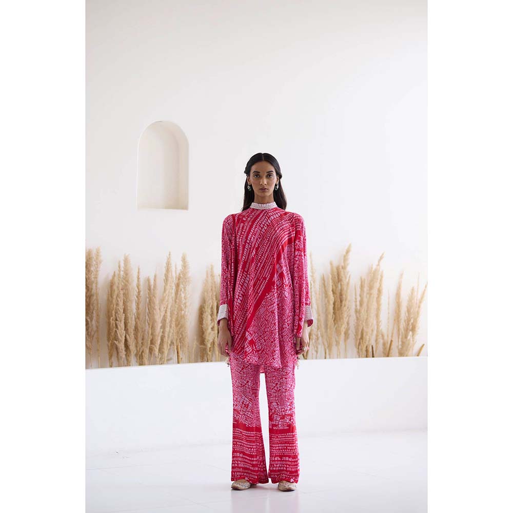 Inej Lakeer Pink Open Drape Cape Kurta with Pant (Set of 2)