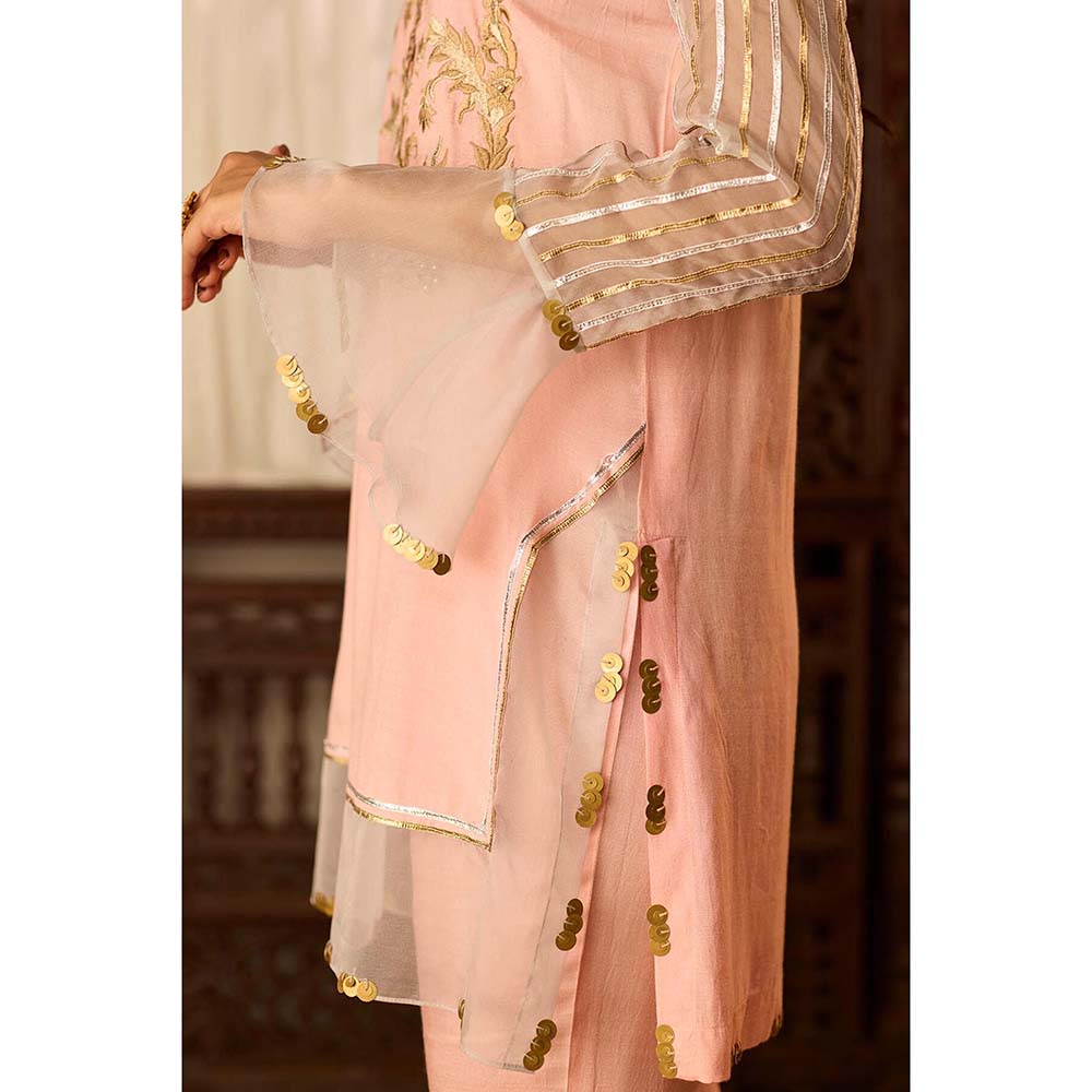 Inej Leher Peach Bell Sleeve Kurta with Pant (Set of 2)