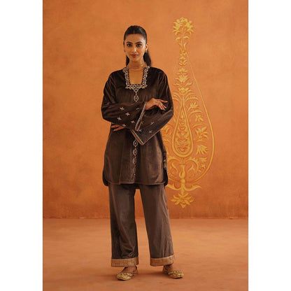 Inej Zeba Brown A Line Co-Ord (Set of 2)