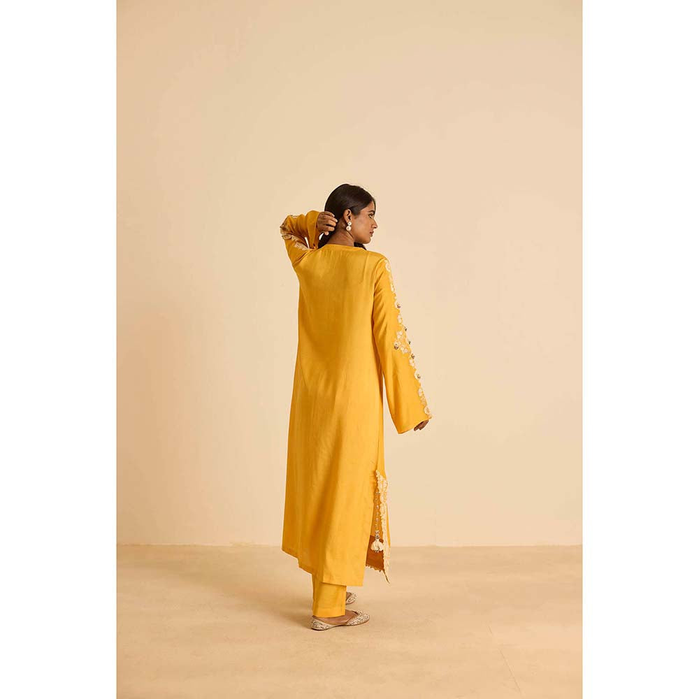 Inej Yellow Straight Kurta with Pant and Dupatta (Set of 3)