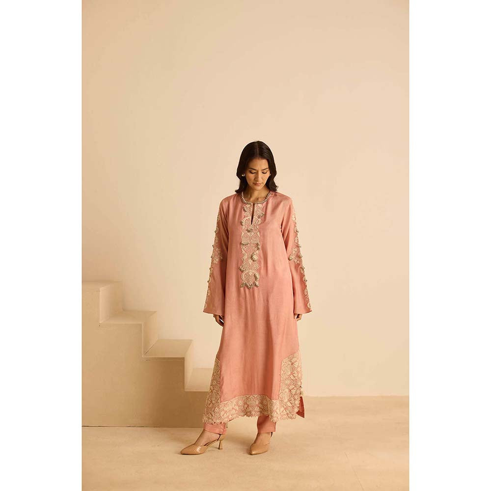 Inej Peach Straight Kurta with Pant and Dupatta (Set of 3)