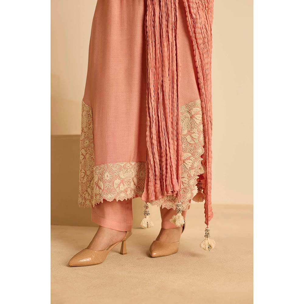 Inej Peach Straight Kurta with Pant and Dupatta (Set of 3)