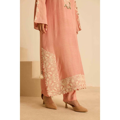 Inej Peach Straight Kurta with Pant and Dupatta (Set of 3)