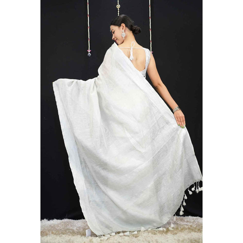 Isadora Life Womens Solid Tassels White Pre-Draped Saree With Unstitched Blouse