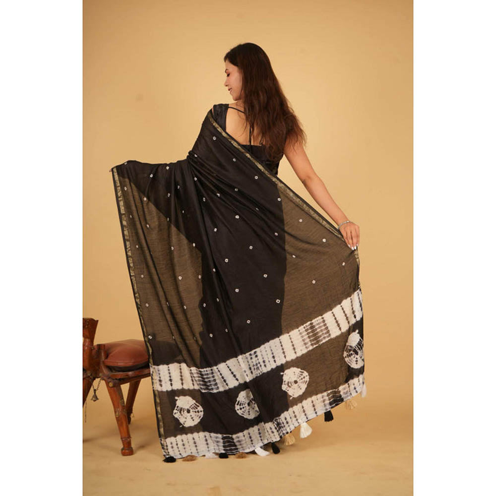 Isadora Life Womens Printed Tassels Black Pre-Draped Saree with Unstitched Blouse