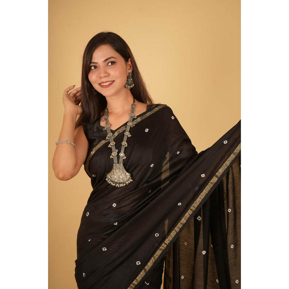 Isadora Life Womens Printed Tassels Black Pre-Draped Saree with Unstitched Blouse
