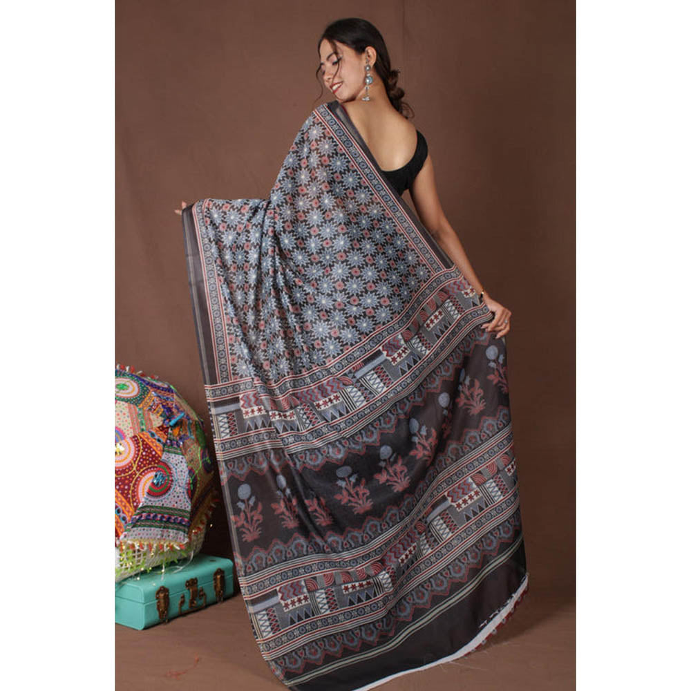 Isadora Life Womens Floral Printed Black Pre-Draped Saree with Unstitched Blouse