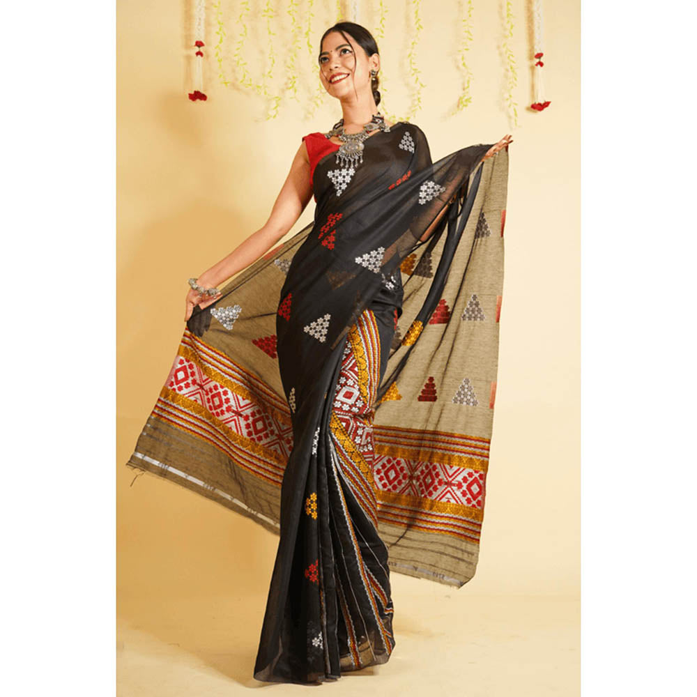 Isadora Life Womens Floral Printed Black Pre-Draped Saree with Unstitched Blouse