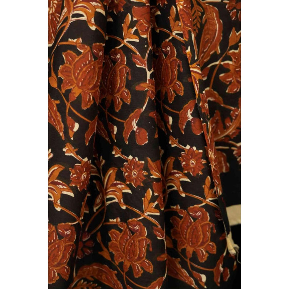 Isadora Life Womens Floral Printed Rust Pre-Draped Saree With Unstitched Blouse