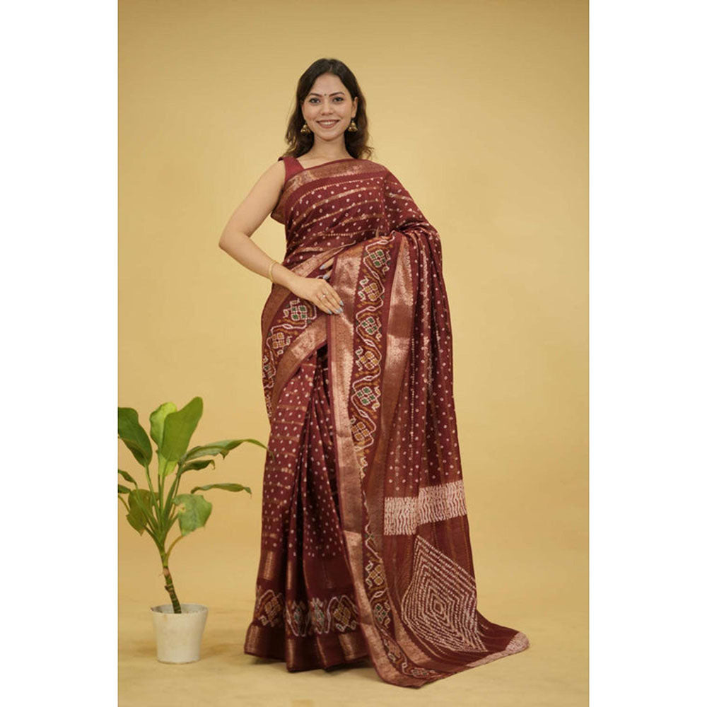 Isadora Life Womens Bandhani Printed Maroon Pre-Draped Saree With Unstitched Blouse