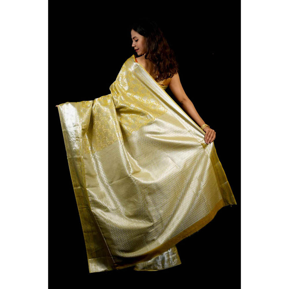 Isadora Life Womens Woven Zari Yellow Pre-Draped Saree With Unstitched Blouse