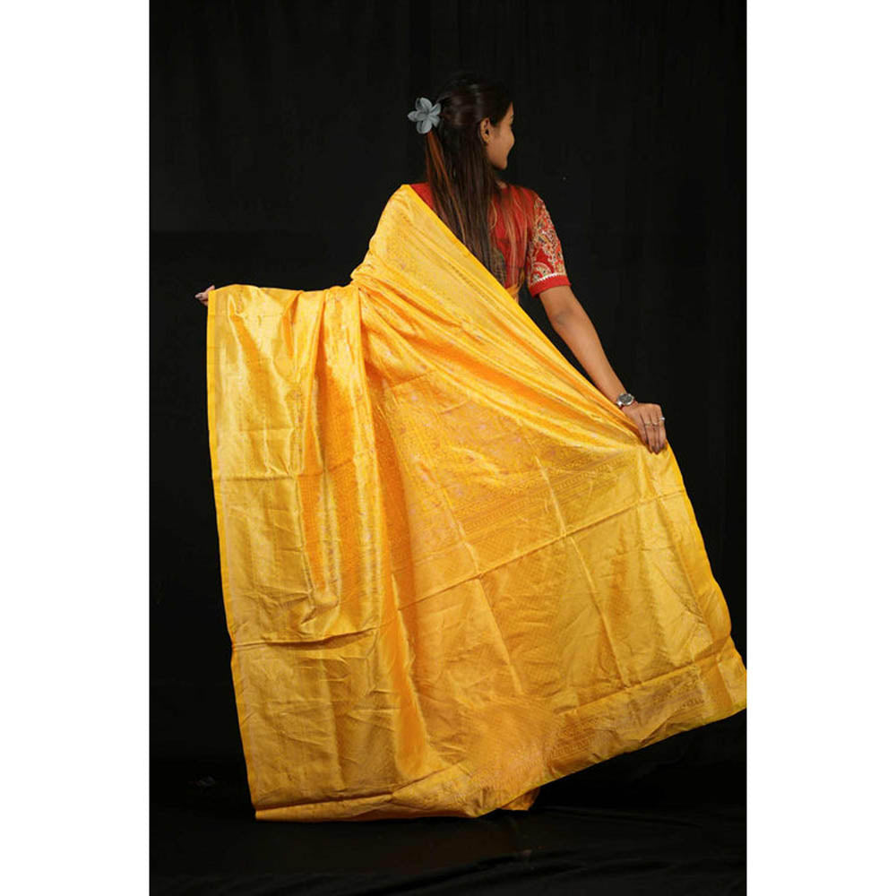 Isadora Life Womens Woven Zari Yellow Pre-Draped Saree With Unstitched Blouse