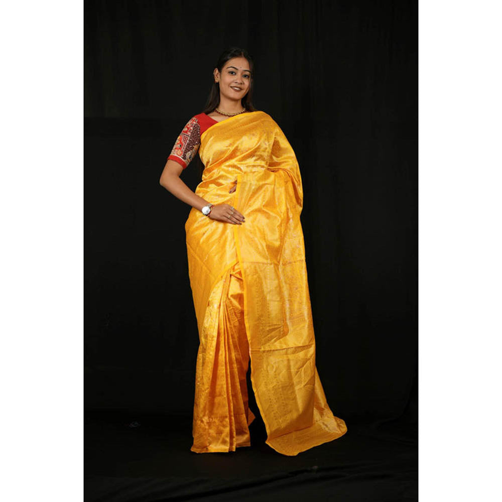 Isadora Life Womens Woven Zari Yellow Pre-Draped Saree With Unstitched Blouse
