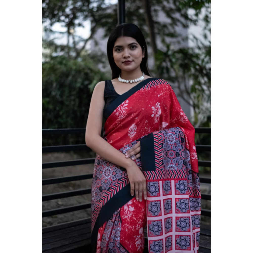 Isadora Life Womens Floral Printed Red Pre-Draped Saree With Unstitched Blouse