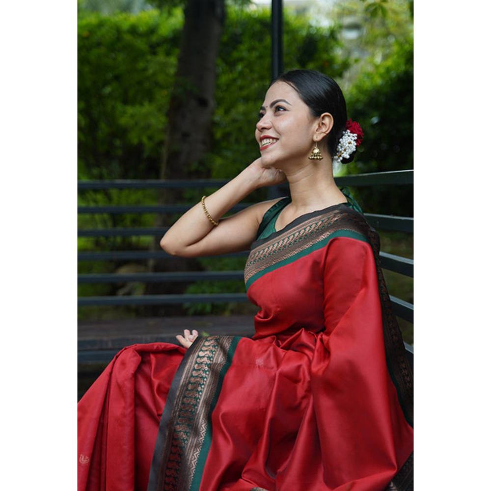 Isadora Life Womens Solid Zari Red Pre-Draped Saree with Unstitched Blouse