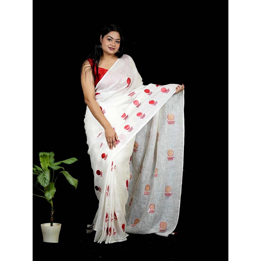Isadora Life White Geometric Pre-Draped Saree with Unstitched Blouse