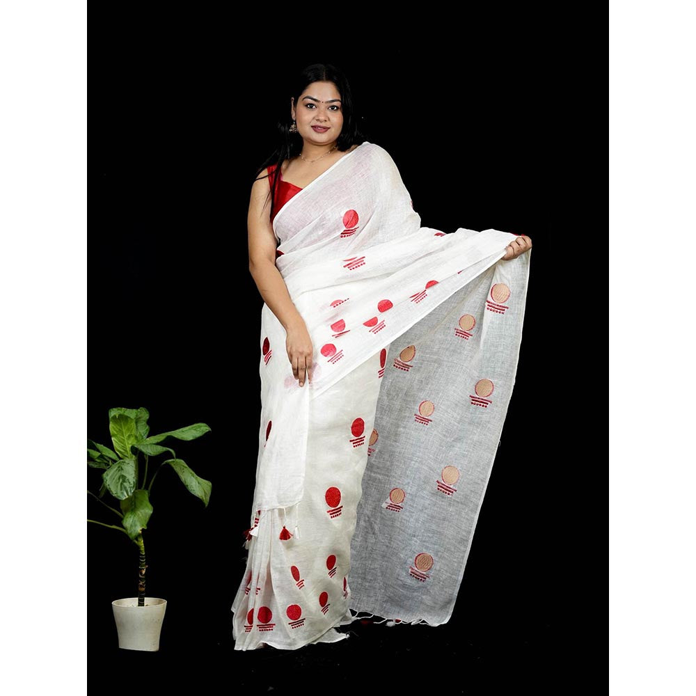 Isadora Life White Geometric Pre-Draped Saree with Unstitched Blouse