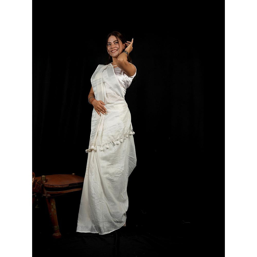 Isadora Life White Solid Pre-Draped Saree with Unstitched Blouse