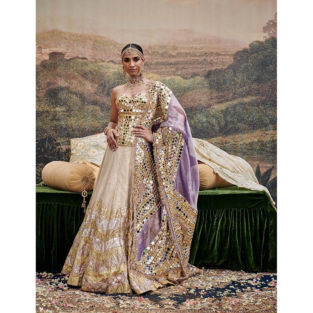 ITRH Ivory Nagma Lehenga with Blouse and Dupatta (Set of 3)