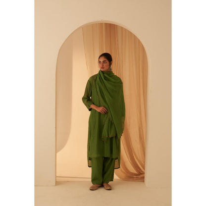 Janki India Elegant Green Embroidery Kurta with Pant and Dupatta with Slip (Set of 4)