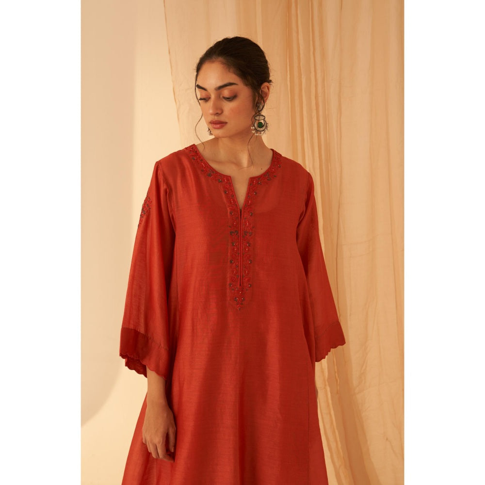 Janki India Rust Chanderi Resham Floral Buta Embroidery Kurta with Pant and Dupatta (Set of 3)
