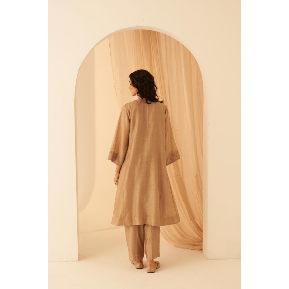 Janki India Elegant Champagne Chanderi Resham Jaal Kurta with Pant and Dupatta (Set of 3)