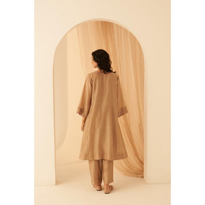 Janki India Elegant Champagne Chanderi Resham Jaal Kurta with Pant and Dupatta (Set of 3)