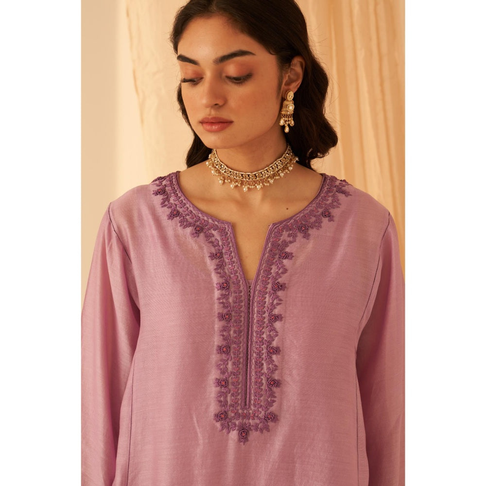 Janki India Charming Lilac Embroidery Kurta with Pant and Dupatta with Slip (Set of 4)