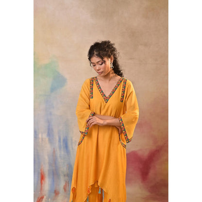 Jasashi Yellow Embroidered Kurta with Pant (Set of 2)