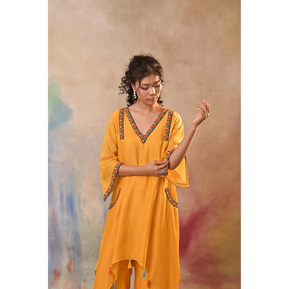 Jasashi Yellow Embroidered Kurta with Pant (Set of 2)