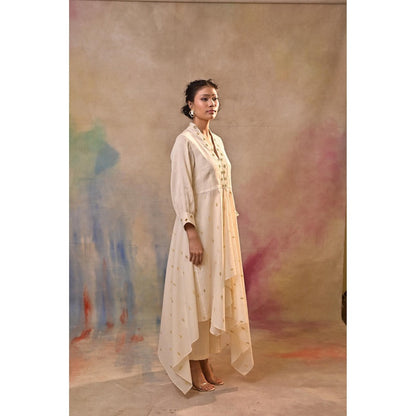 Jasashi Beige Beige Accent Indo-Western Kurta with Pant (Set of 2)