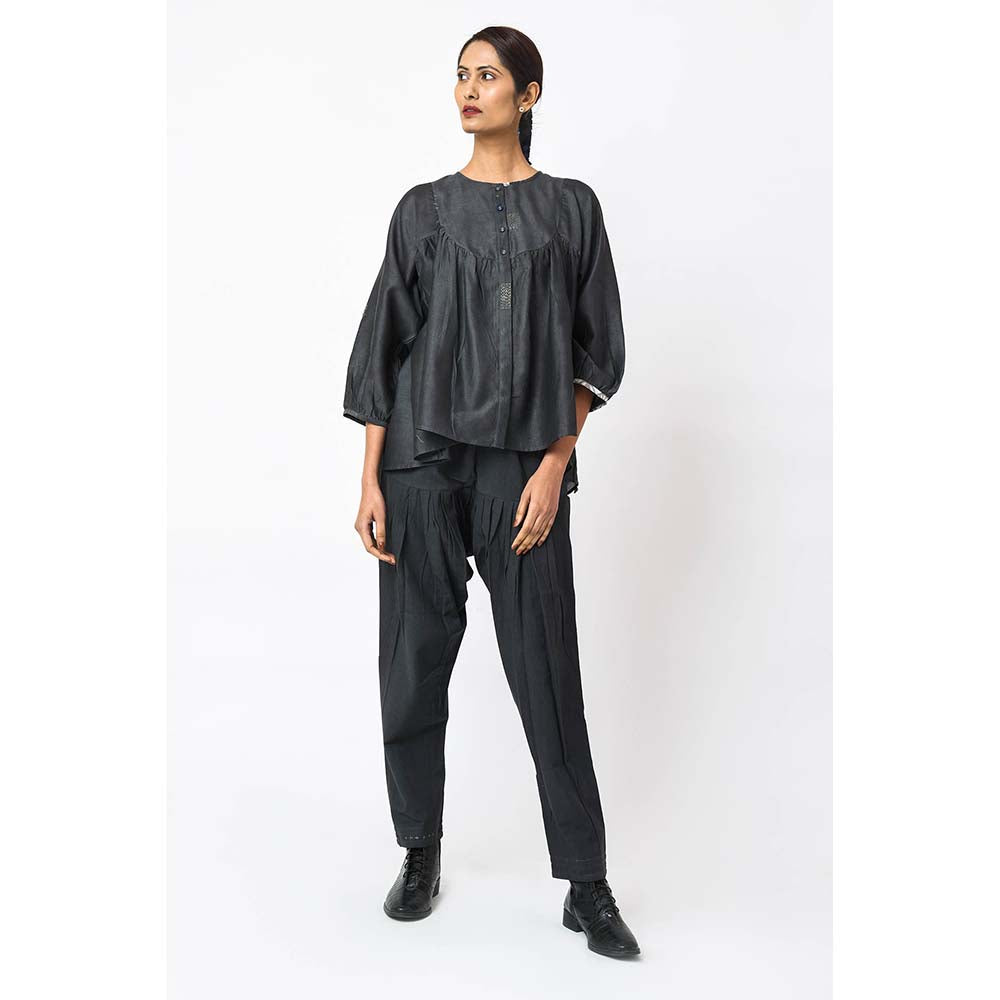 JAYATI GOENKA Solid Carbon Top