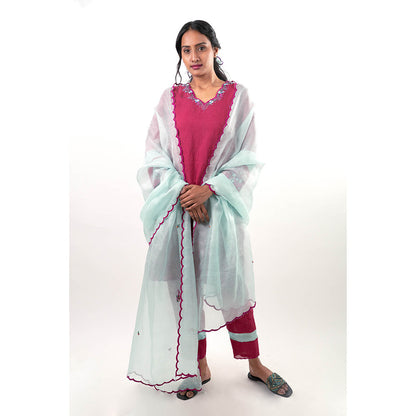 Journal By Pranay Magenta Gulrukh Kurta with Pant and Dupatta (Set of 3)