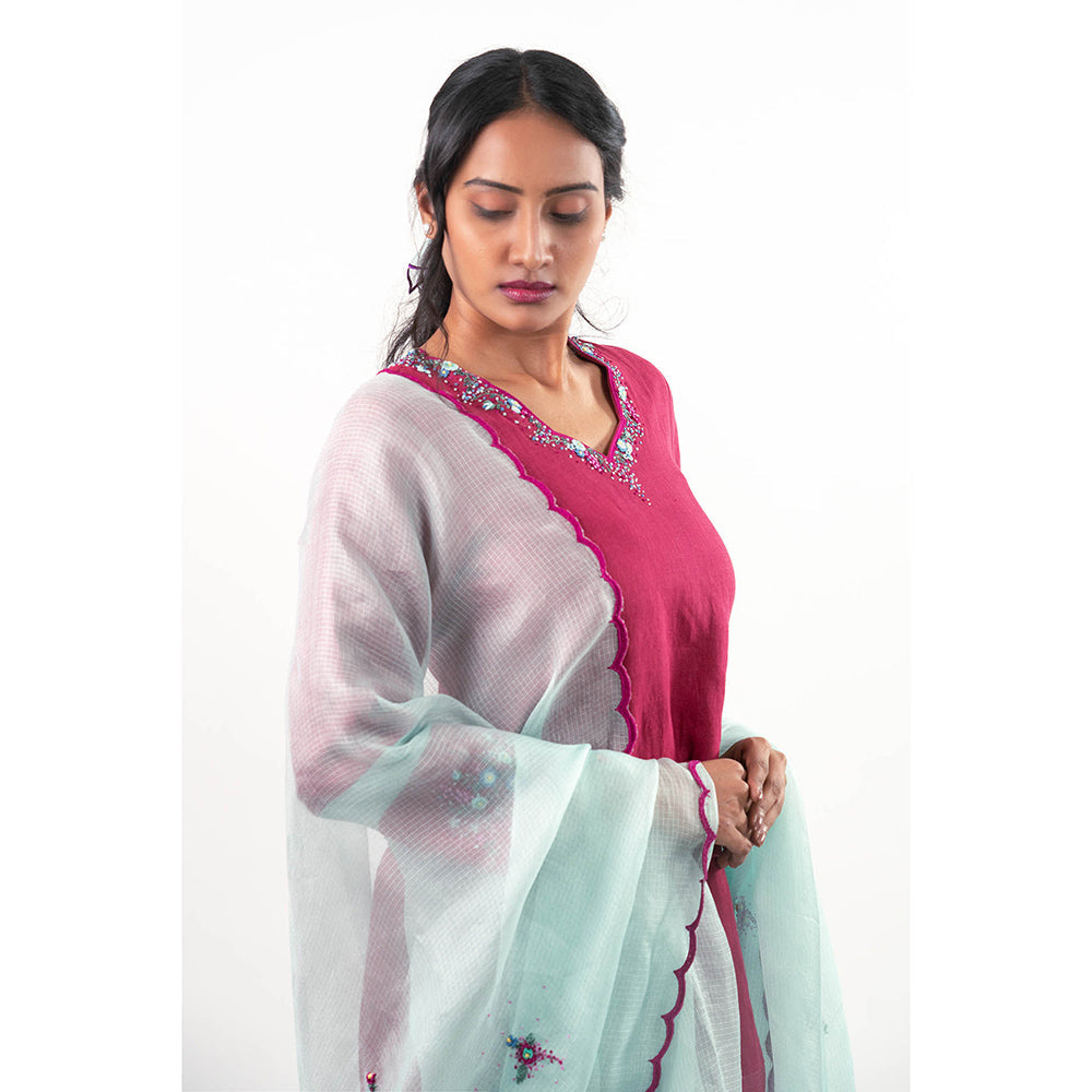 Journal By Pranay Magenta Gulrukh Kurta with Pant and Dupatta (Set of 3)