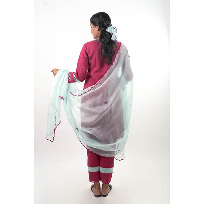 Journal By Pranay Magenta Gulrukh Kurta with Pant and Dupatta (Set of 3)