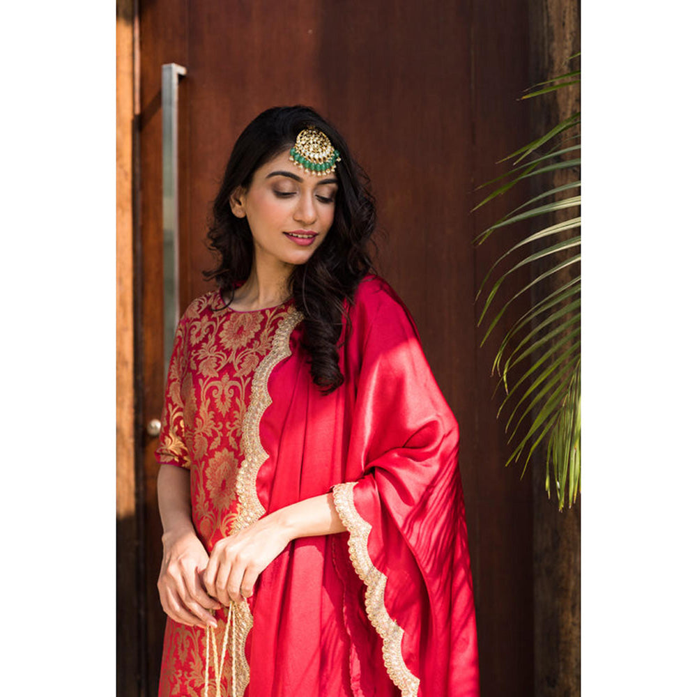 JUHI NANDA Brocade Red Woven Round Neck Kurta with Pant and Dupatta
