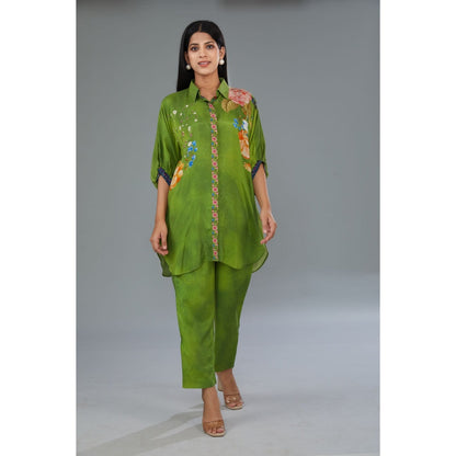 Kahani Lush Green Floral Co-Ord (Set of 2)