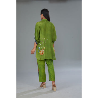 Kahani Lush Green Floral Co-Ord (Set of 2)