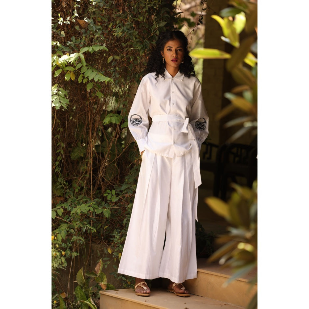 Kahani Lush White Plain Co-Ord (Set of 3)