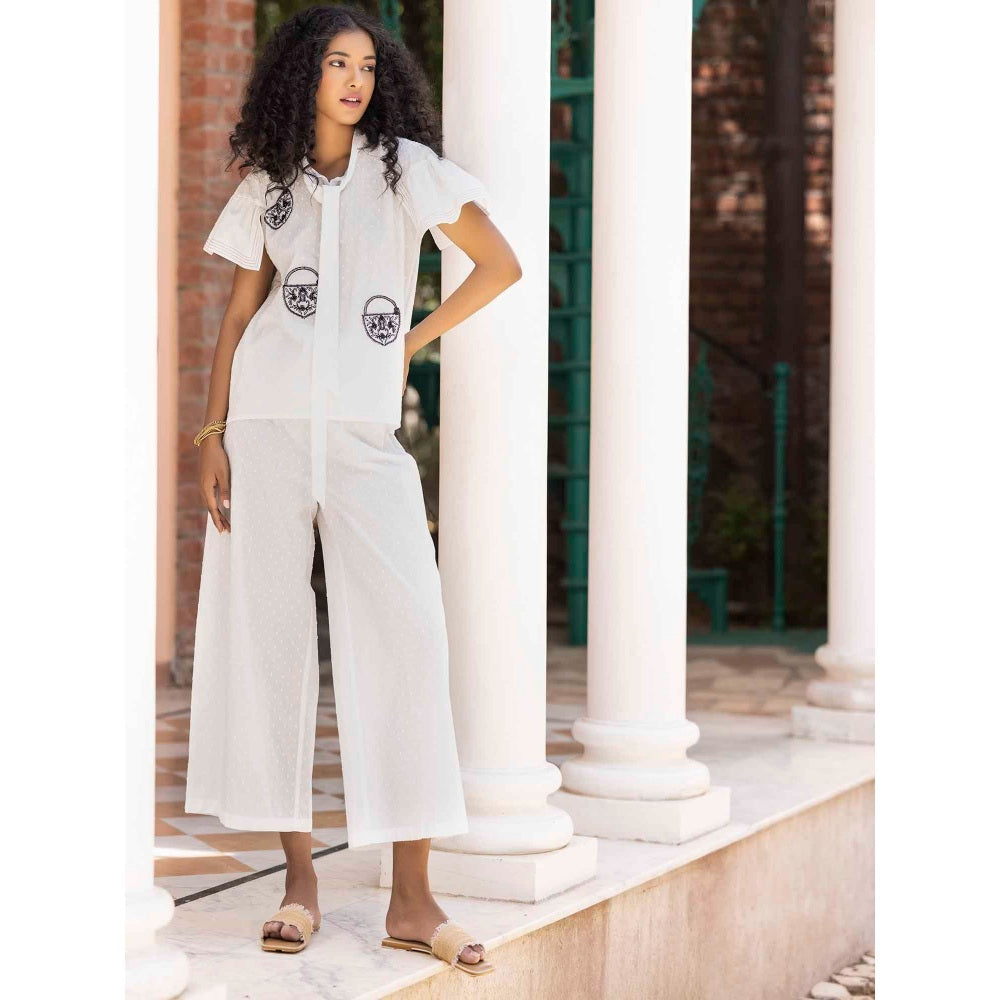 Kahani Lush White Embroidery Co-Ord (Set of 2)