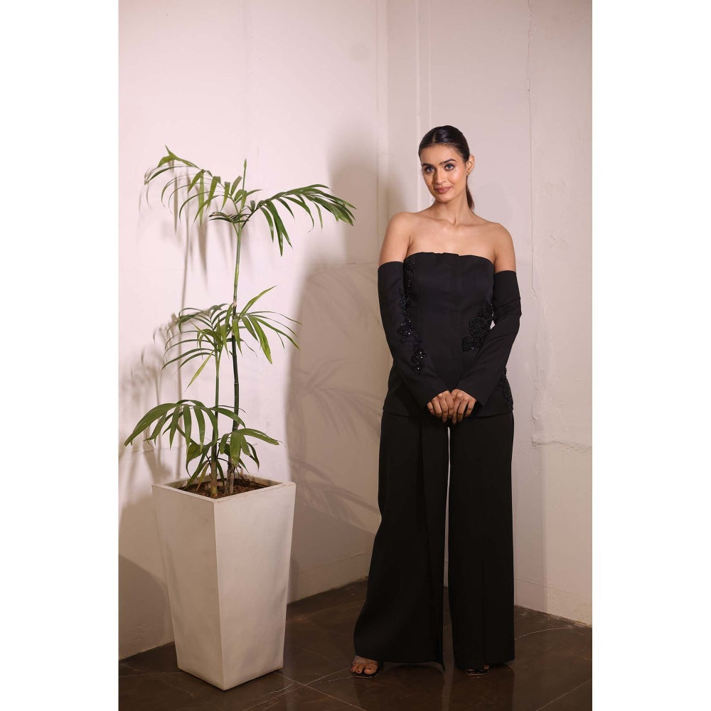 Kanika Verma Black Tube Blazer with Pant (Set of 2)