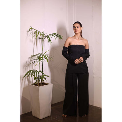 Kanika Verma Black Tube Blazer with Pant (Set of 2)