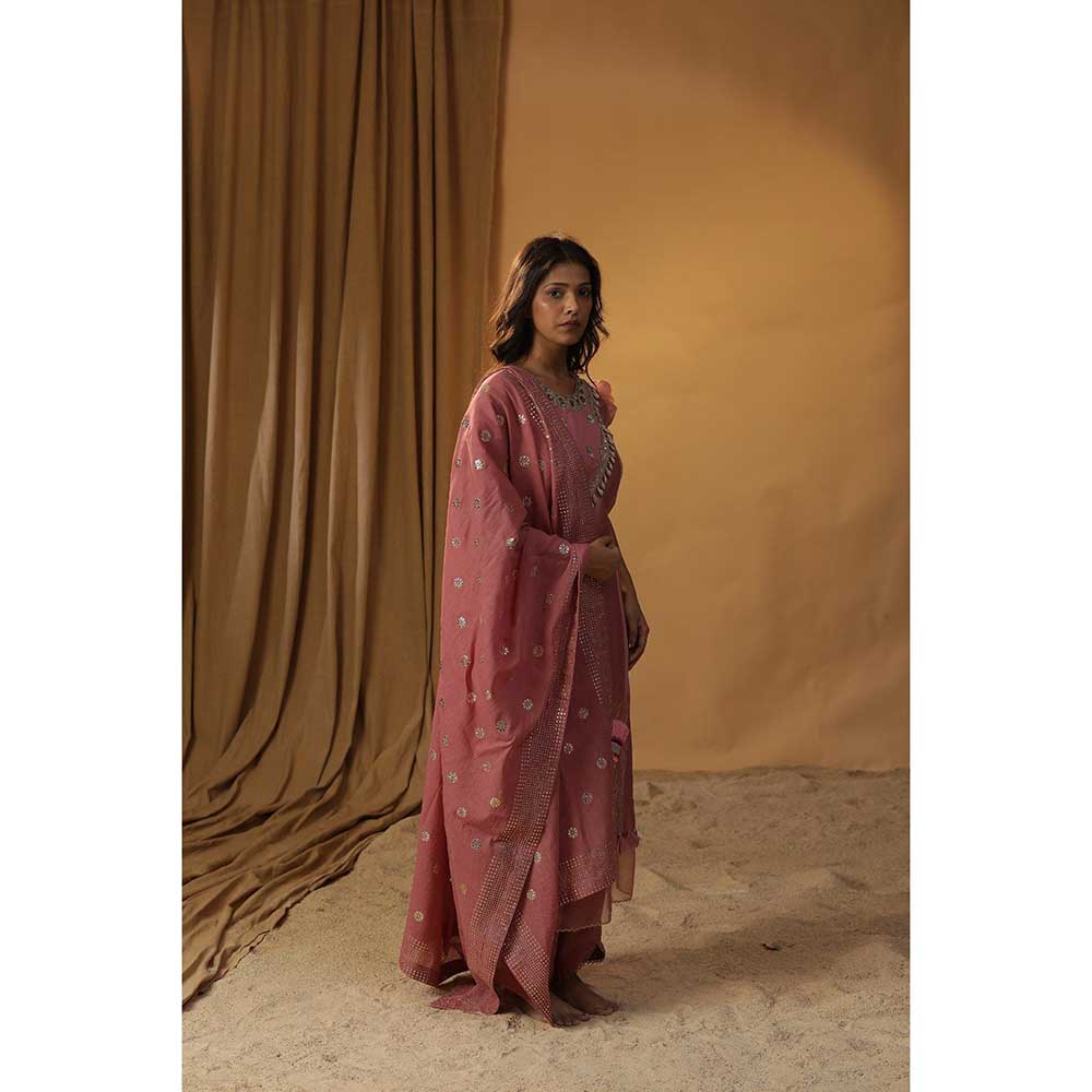 Arpita Sulakshana Canyon Rose Bell Flower Pink Handpainted Suit (Set of 3)