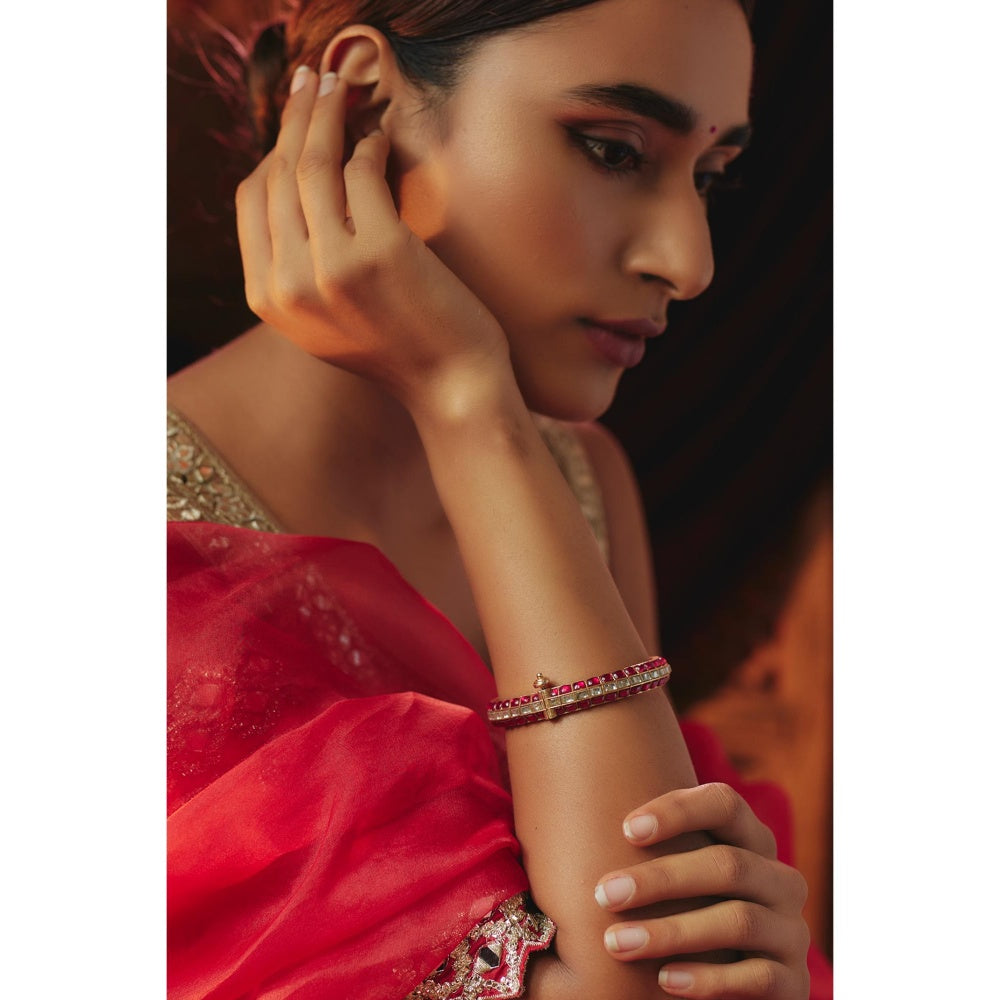 KARISA DESIGNS Nandi Kundan Bangle