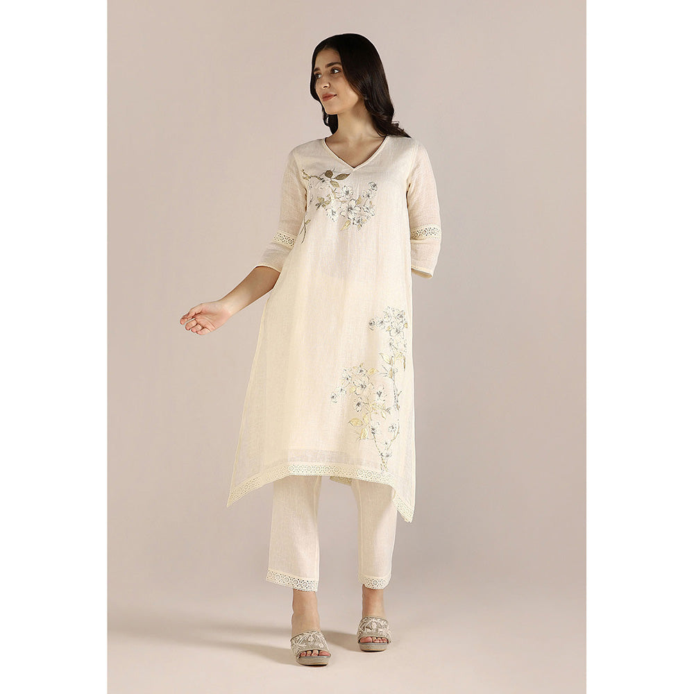 Kaveri Off-white Camelia Fly Free Co-Ord (Set of 2)