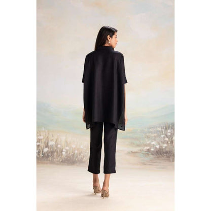 Kaveri Black Sound Wave Square Co-Ord (Set of 2)