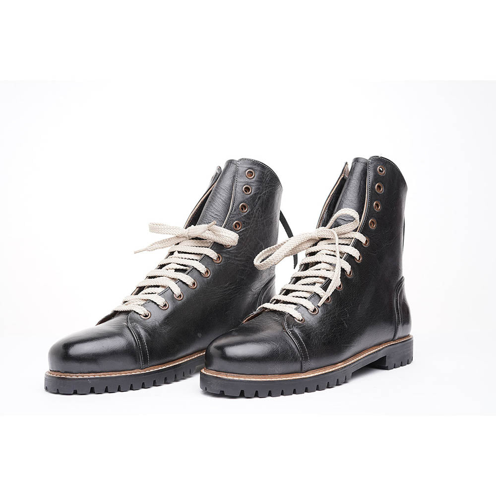 Kavith Sainaani Black Mid Boots