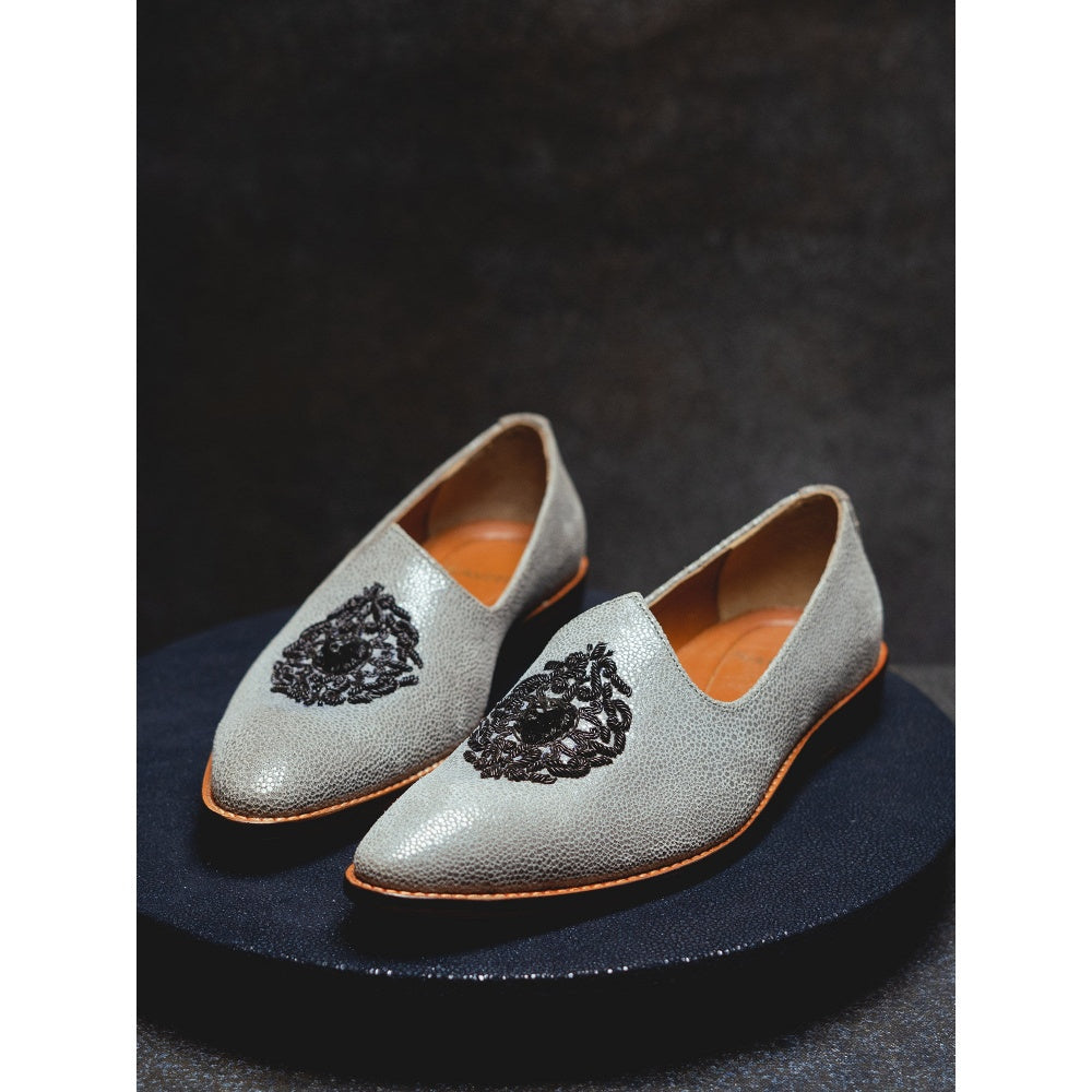 Kavith Sainaani Grey foil White Gem Jutti