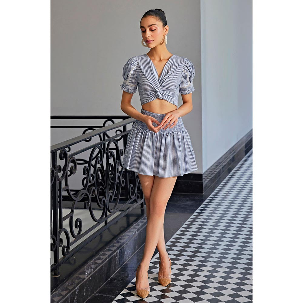 Kay Kay BY KKHUSHI SAHAII Women Stripe Printed Off White Mini Skirt
